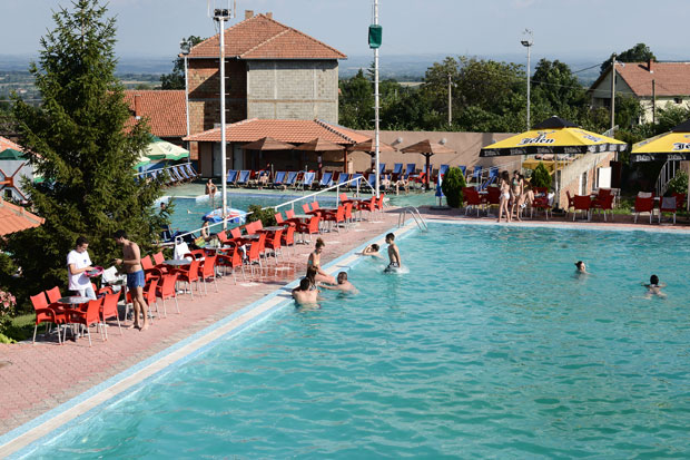 Приватни базени немају лекаре ни спасиоце